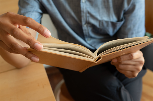 雅思口語part2素材積累：喜歡或不喜歡的高樓